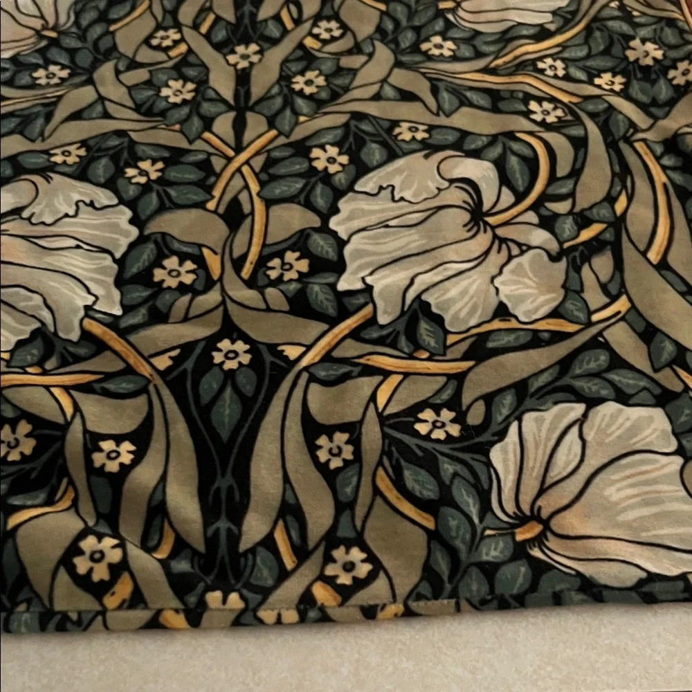 Floral Tapestry Cushion Cover - Picture 3 of 11